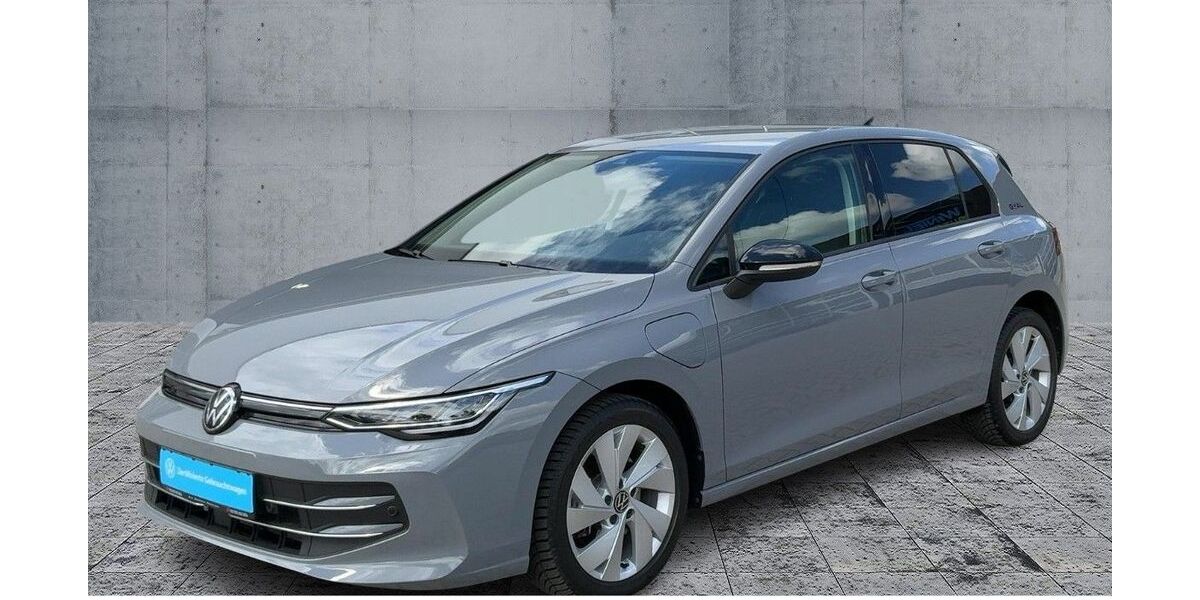 VW Golf 9.394 km 29.460 &euro; Bamberg 96052