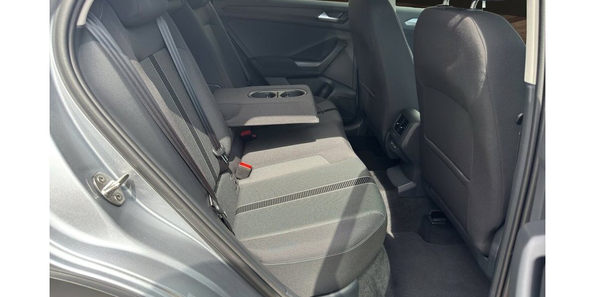 VW T-Roc 1.5 TSi Life Business *LED/Navi/ACC/SHZG/Tot 4.126 km 26.990 &euro; Bamberg 96052