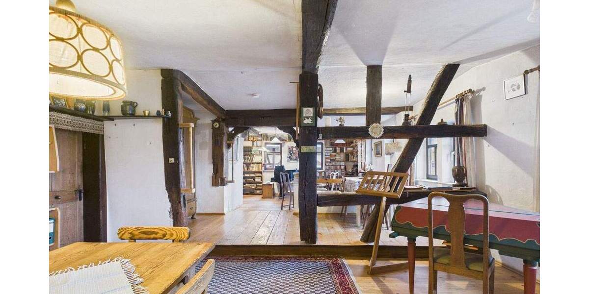 Einfamilienhaus Rentweinsdorf Sendelbach - 8 Zimmer, 268 m&sup2;, 390.000&euro; | Angebot:25696962