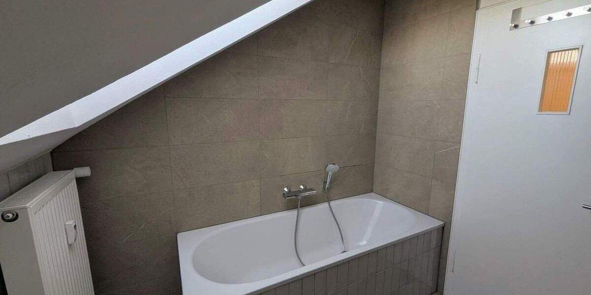 Etagenwohnung Hallstadt - 3 Zimmer, 64 m&sup2;, 240.000&euro; | Angebot:25672917