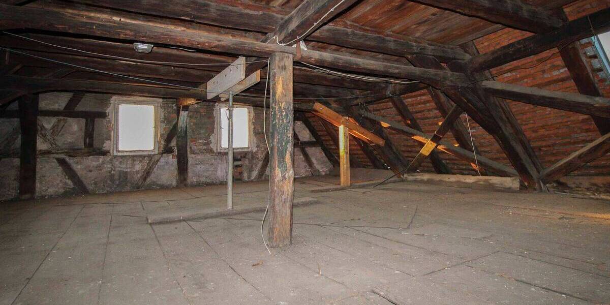 Mehrfamilienhaus, Wohnhaus Forchheim - 7 Zimmer, 198 m&sup2;, 450.000&euro; | Angebot:26827732