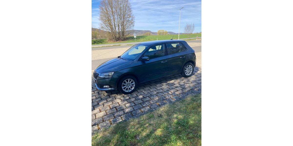 Skoda Fabia 28.900 km 9.995 &euro; Kirchehrenbach 91356