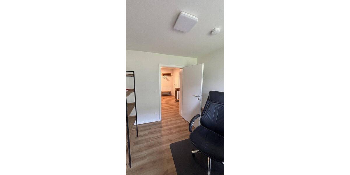 Etagenwohnung Bamberg Am Bruderwald - 3 Zimmer, 100 m&sup2;, 1.800&euro; | Angebot:26915483