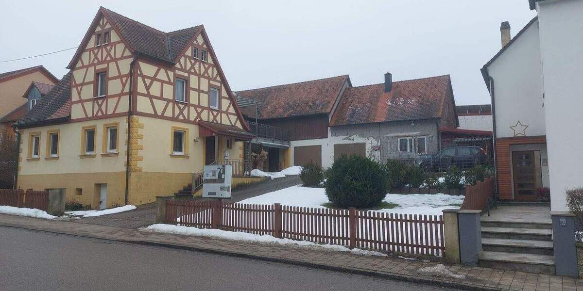 Einfamilienhaus Eggolsheim Kauernhofen - 6 Zimmer, 137 m&sup2;, 310.000&euro; | Angebot:26082989