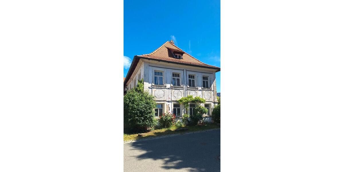 Einfamilienhaus Zapfendorf - 6 Zimmer, 150 m&sup2;, 200.000&euro; | Angebot:26739801