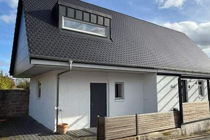 Haus Burgebrach Oberköst - 5 Zimmer, 155 m&sup2;, 375.000&euro; | Angebot:25741330