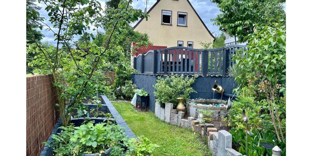 Einfamilienhaus Burghaslach - 6 Zimmer, 114 m&sup2;, 349.000&euro; | Angebot:25671202