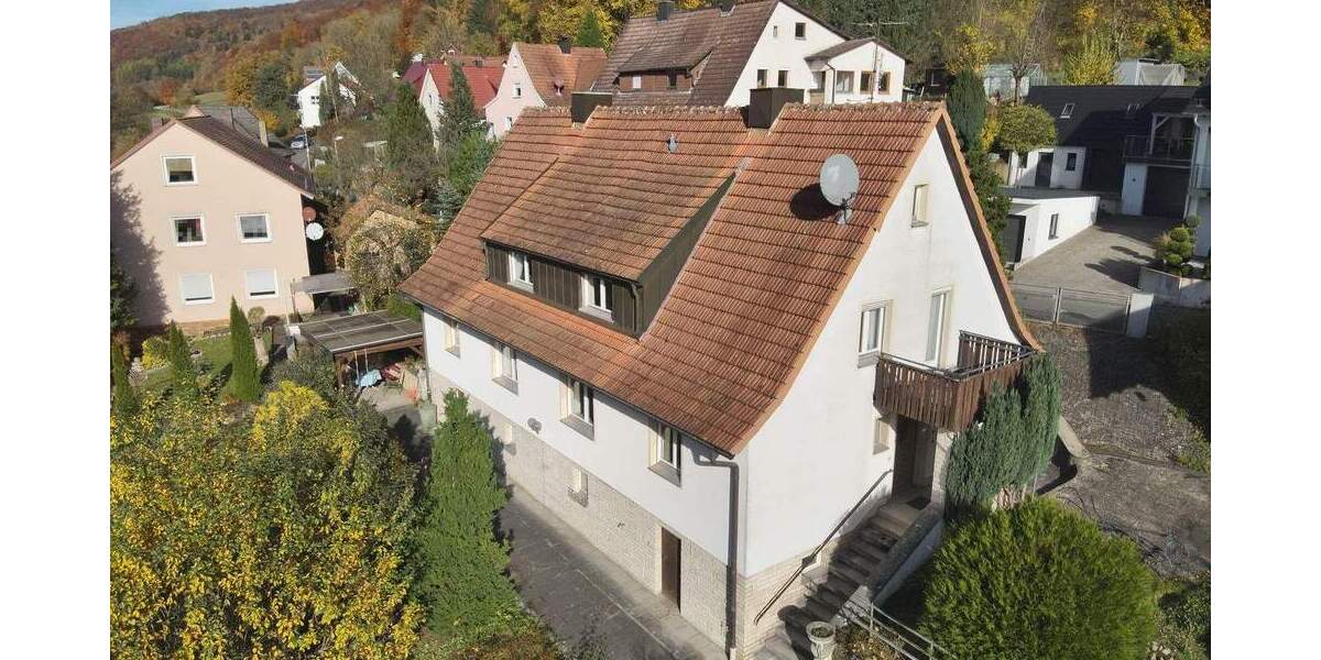 Doppelhaushälfte Ebermannstadt - 5 Zimmer, 103 m&sup2;, 325.000&euro; | Angebot:25692195