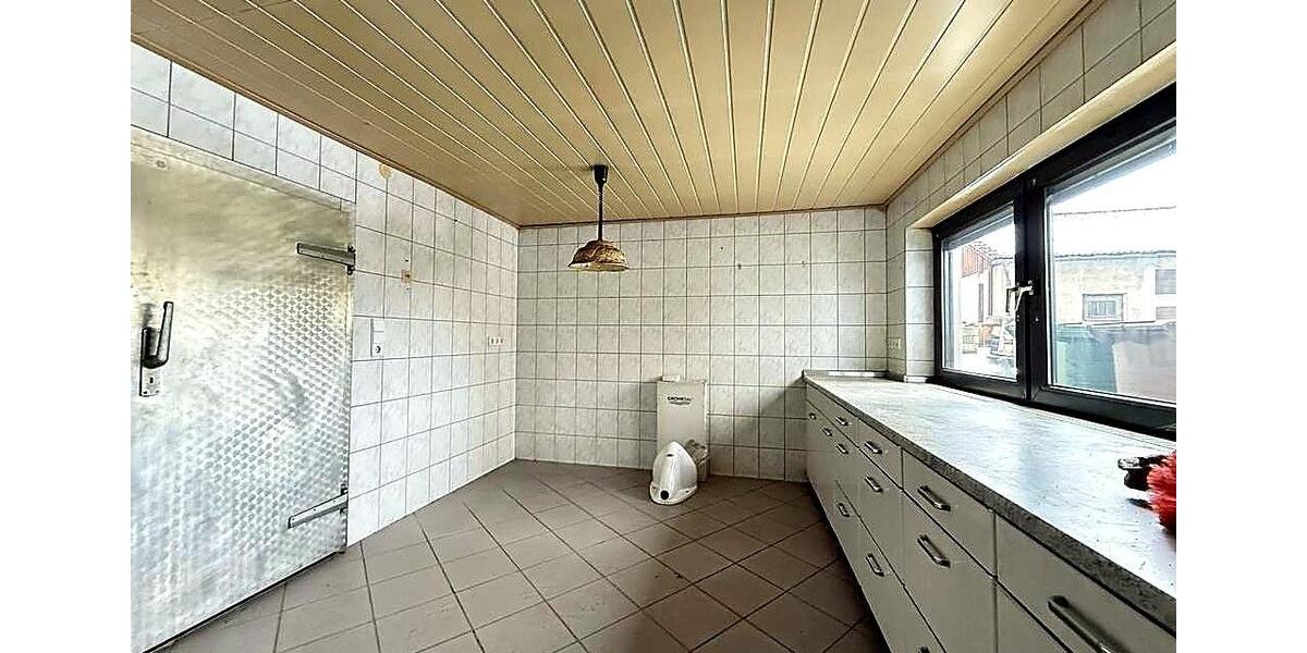 Einfamilienhaus Scheßlitz - 8 Zimmer, 315 m&sup2;, 189.000&euro; | Angebot:26636938