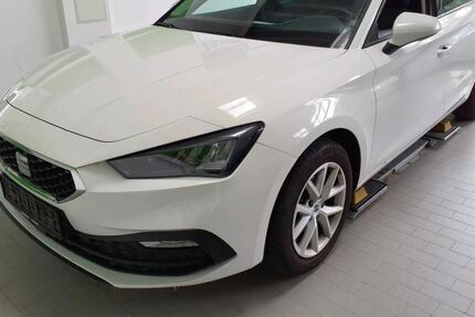 Seat Leon 17.850 km 21.222 &euro; Forchheim 91301
