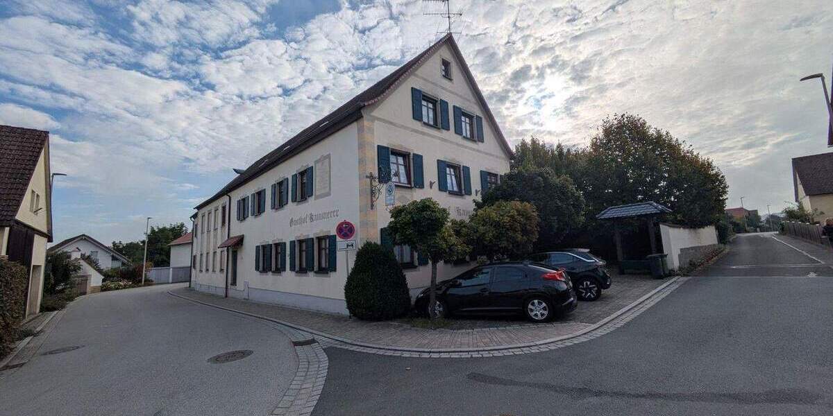 Mehrfamilienhaus, Wohnhaus Hallerndorf Pautzfeld - 9 Zimmer, 163 m&sup2;, 392.000&euro; | Angebot:25670080