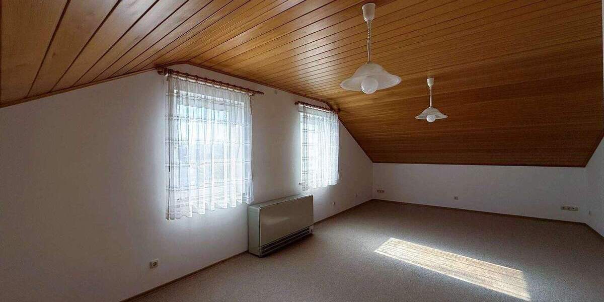 Mehrfamilienhaus, Wohnhaus Memmelsdorf - 9 Zimmer, 186 m&sup2;, 640.000&euro; | Angebot:25695315