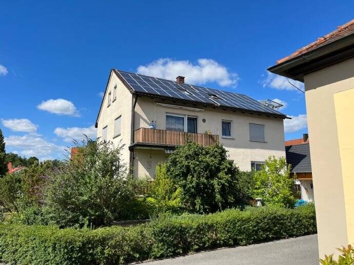 Mehrfamilienhaus, Wohnhaus Pettstadt - 9 Zimmer, 449.500&euro; | Angebot:25670492