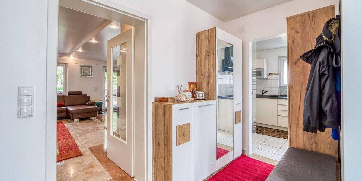 Doppelhaushälfte Hemhofen - 7 Zimmer, 180 m&sup2;, 685.000&euro; | Angebot:25685548