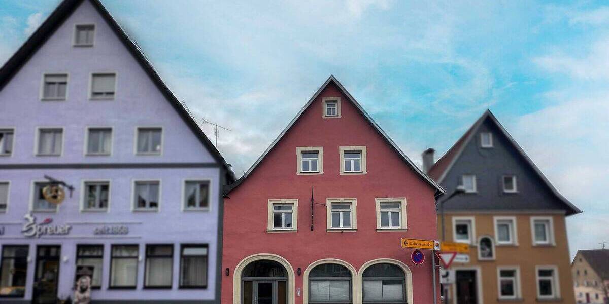 Gewerbeobjekt Hollfeld - 7 Zimmer, 349.000&euro; | Angebot:26617414