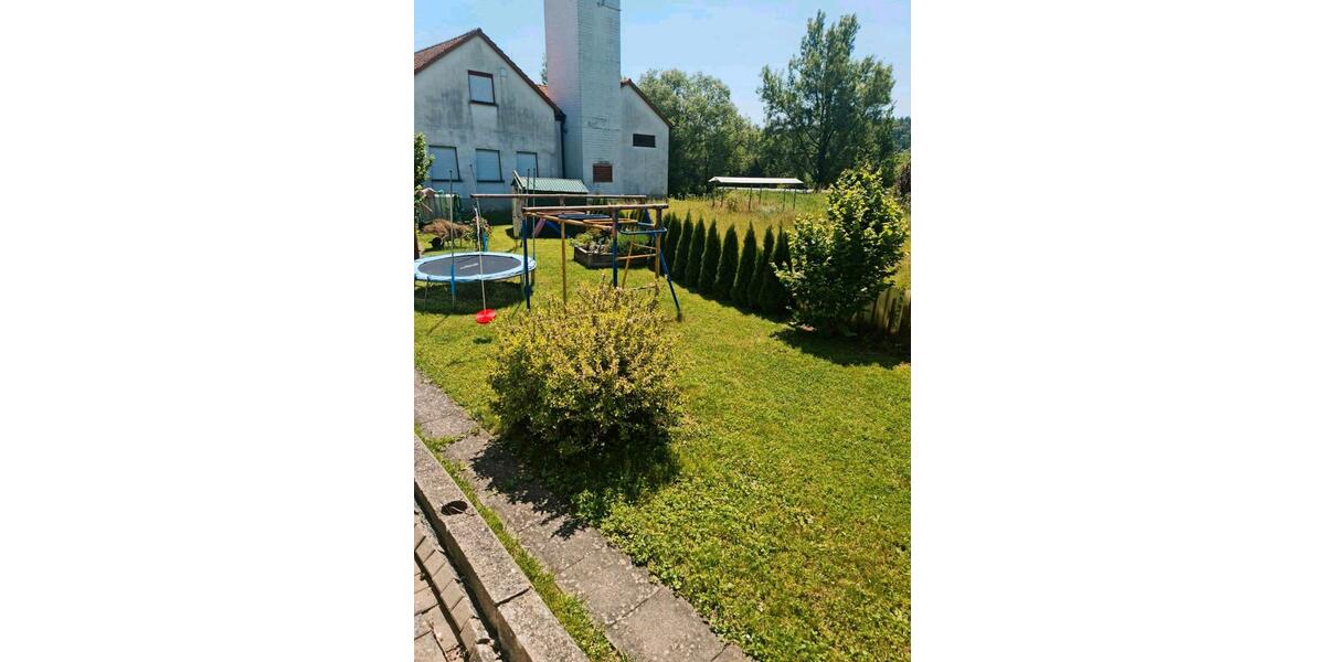 Einfamilienhaus Burgebrach - 8 Zimmer, 235 m&sup2;, 230.000&euro; | Angebot:25956532