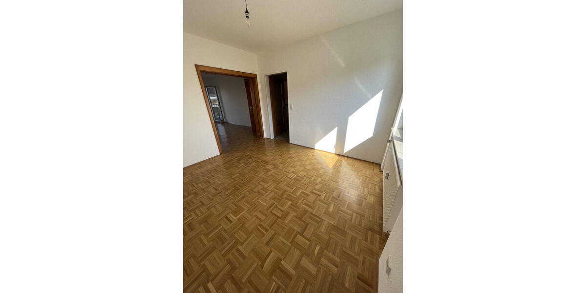 Etagenwohnung Möhrendorf - 3 Zimmer, 86 m&sup2;, 1.020&euro; | Angebot:26228852