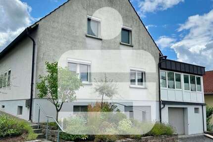 Haus Schlüsselfeld - 9 Zimmer, 210 m&sup2;, 239.000&euro; | Angebot:25820297