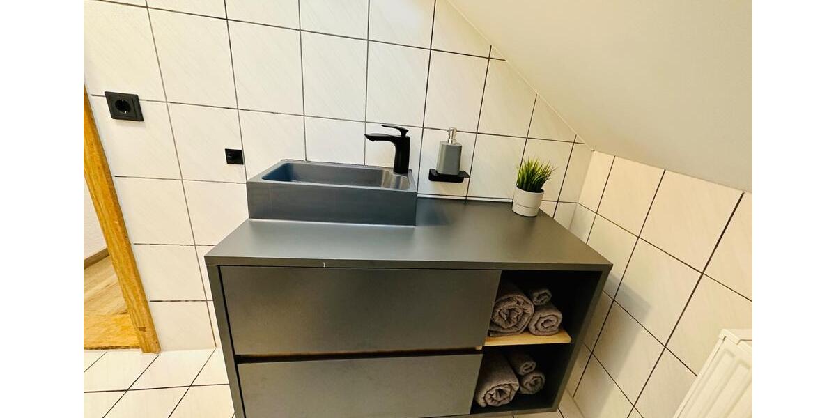 Etagenwohnung Hallstadt - 1 Zimmer, 30 m&sup2;, 55&euro; | Angebot:19901932