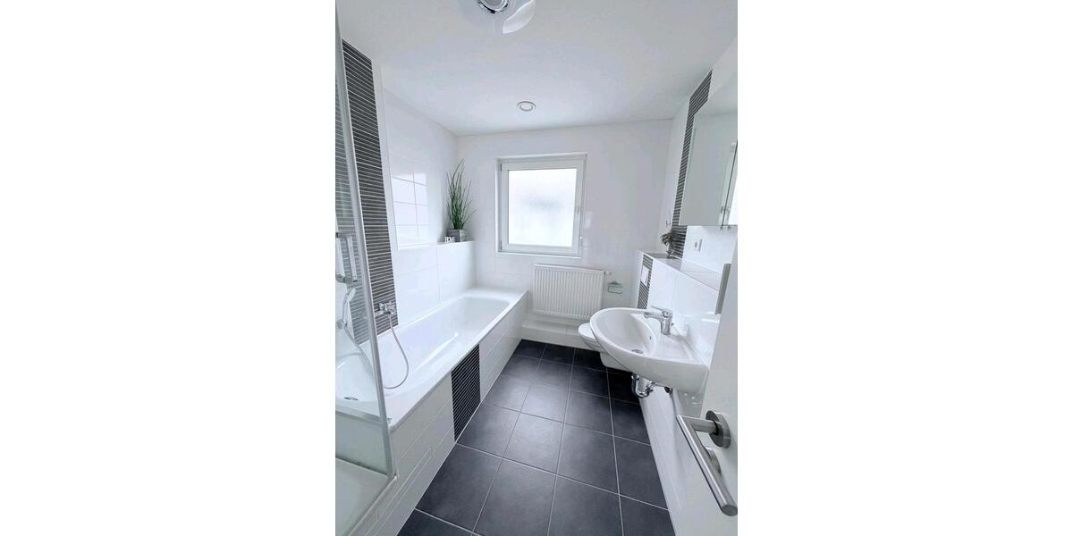 Etagenwohnung Adelsdorf - 4 Zimmer, 137 m&sup2;, 545.000&euro; | Angebot:27016214