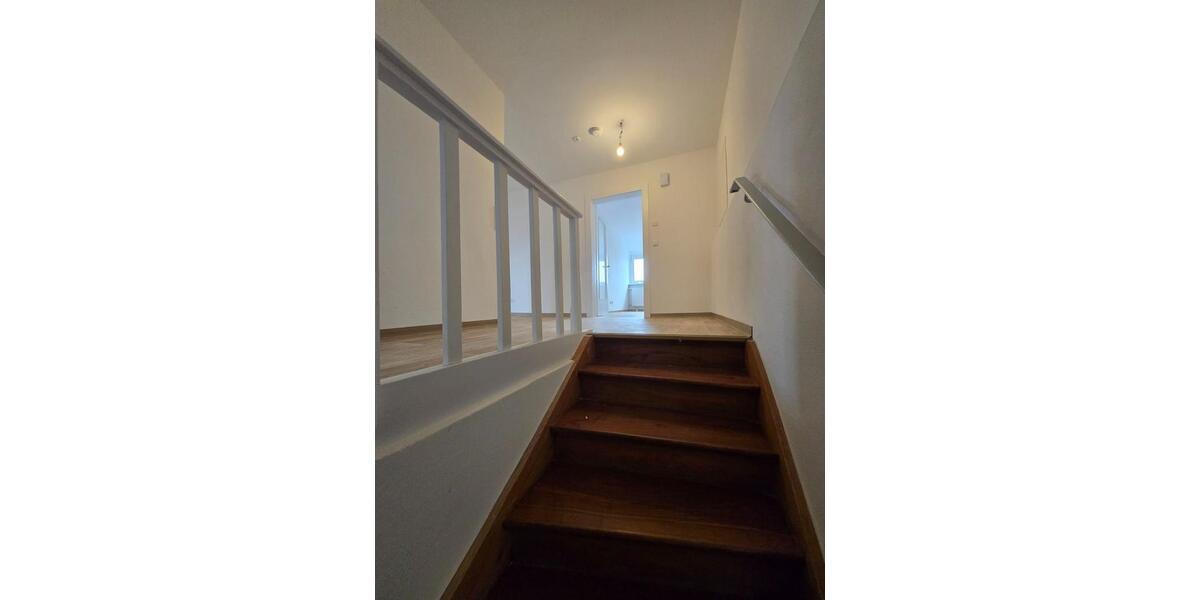 Dachgeschoßwohnung Ebelsbach - 3 Zimmer, 490&euro; | Angebot:22230792