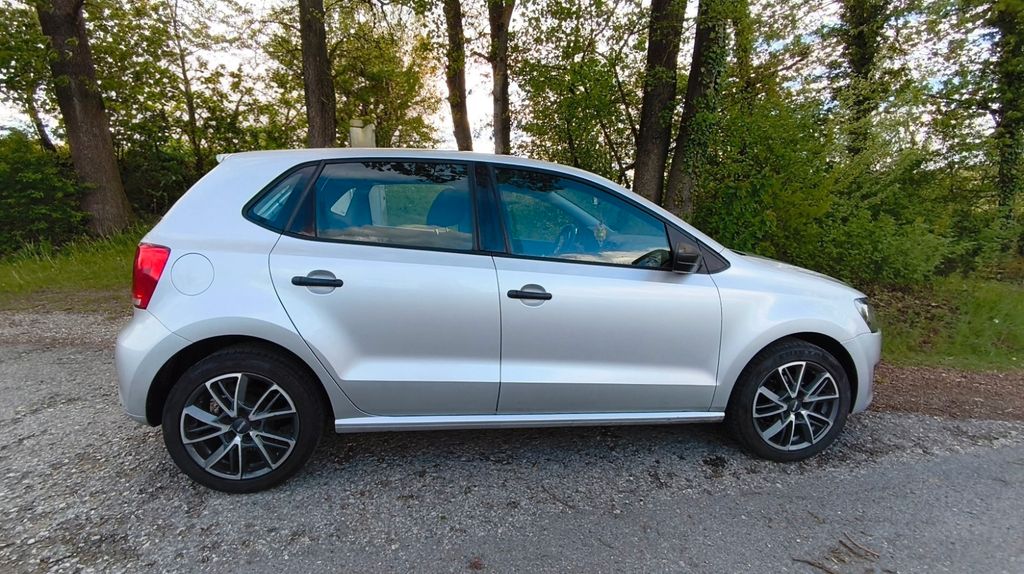 VW Polo 95.300 km 4.999 &euro; Aufseß 91347