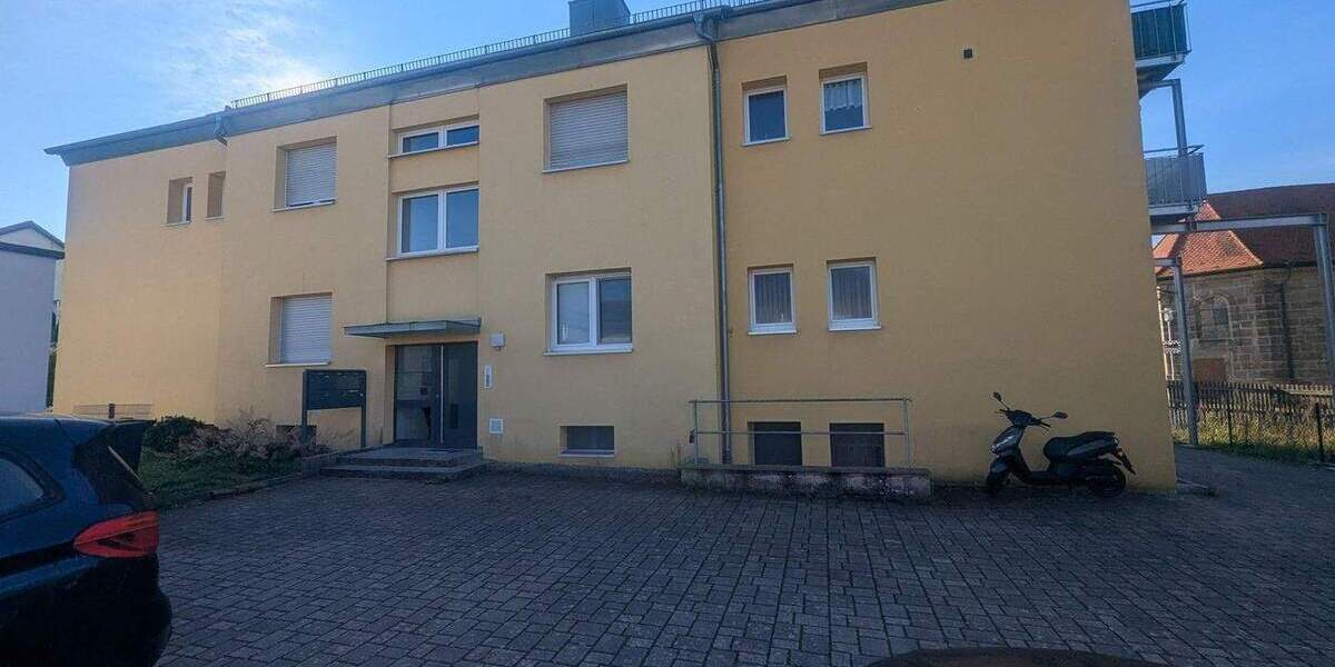 Etagenwohnung Hallstadt - 3 Zimmer, 64 m&sup2;, 240.000&euro; | Angebot:25672917