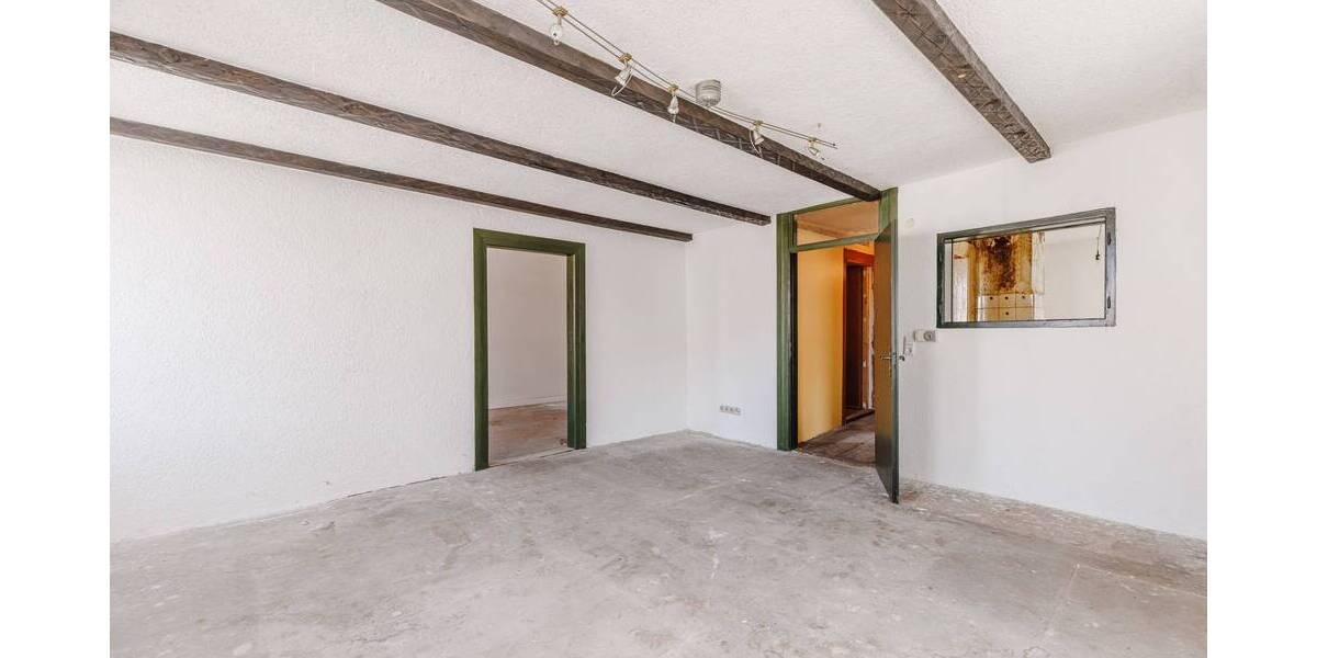 Mehrfamilienhaus, Wohnhaus Forchheim - 6 Zimmer, 130 m&sup2;, 630.000&euro; | Angebot:25692176