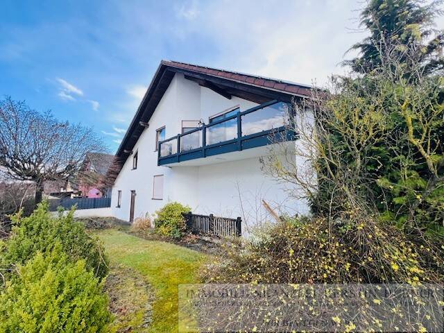 Einfamilienhaus Burgebrach - 6 Zimmer, 196 m&sup2;, 650.000&euro; | Angebot:26092050