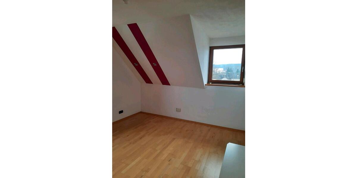 Mehrfamilienhaus, Wohnhaus Schlüsselfeld - 8 Zimmer, 195 m&sup2;, 450.000&euro; | Angebot:25868388