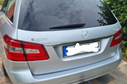 Mercedes-Benz E 220 228.500 km 9.150 &euro; Memmelsdorf 96117