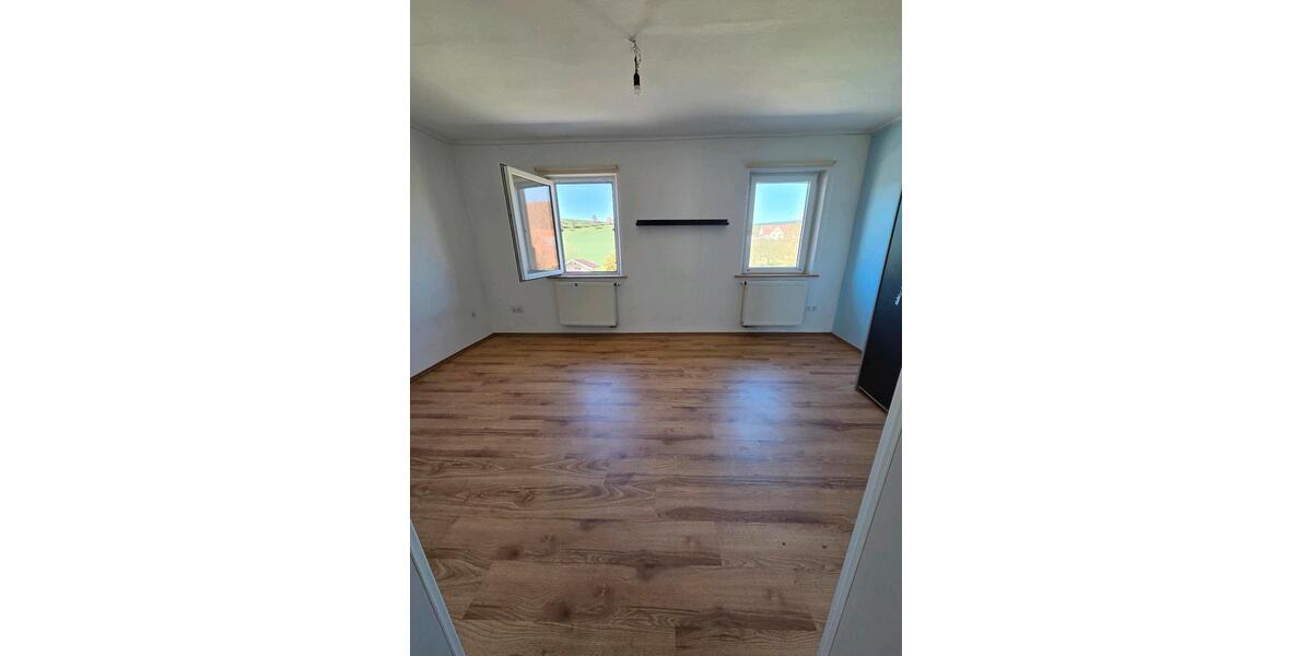 Bauernhaus, Landhaus Untermerzbach - 12 Zimmer, 160 m&sup2;, 235.000&euro; | Angebot:26192303