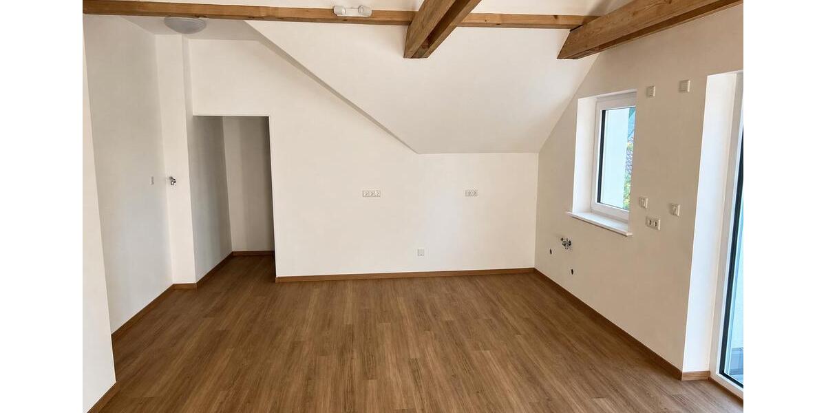 Maisonettenwohnung Adelsdorf - 3 Zimmer, 94 m&sup2;, 1.300&euro; | Angebot:26660349