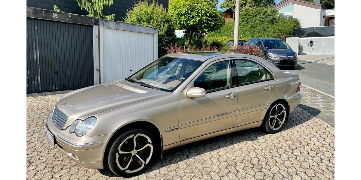 Mercedes-Benz C 220 90.000 km 14.999 &euro; Memmelsdorf 96117