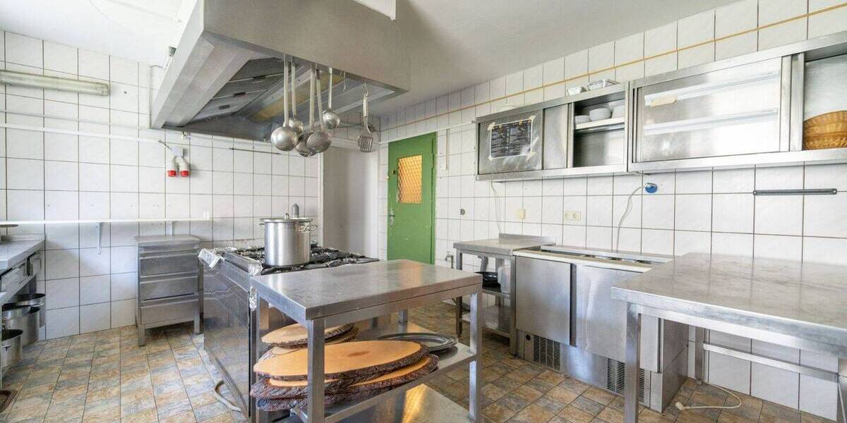 Mehrfamilienhaus, Wohnhaus Scheßlitz Straßgiech - 1 Zimmer, 200 m&sup2;, 995.000&euro; | Angebot:26806051