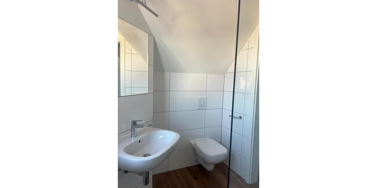 Dachgeschoßwohnung Rentweinsdorf - 2 Zimmer, 50 m&sup2;, 570&euro; | Angebot:25839201