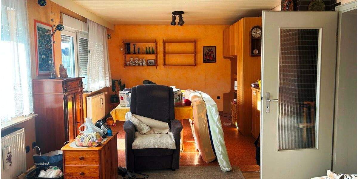 Doppelhaushälfte Ebelsbach - 4 Zimmer, 110 m&sup2;, 198.000&euro; | Angebot:25729024