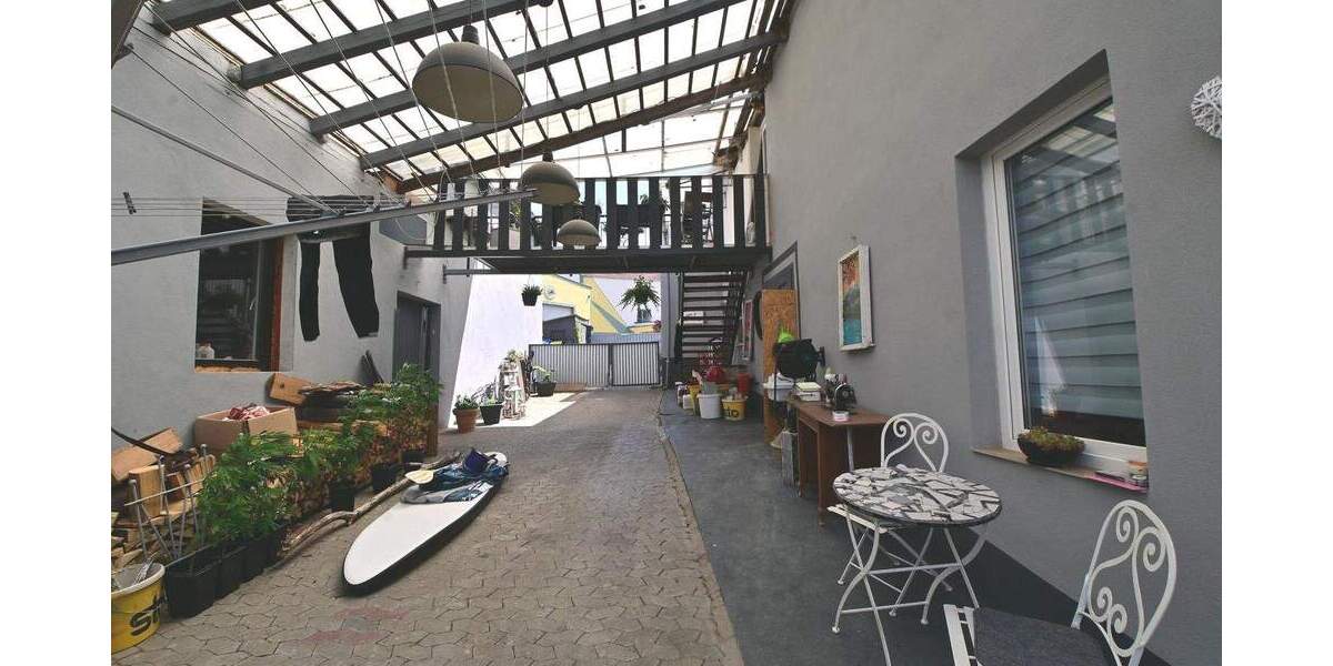Einfamilienhaus Knetzgau - 1 Zimmer, 280 m&sup2;, 425.000&euro; | Angebot:26930619