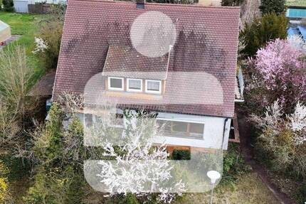 Haus Forchheim - 7 Zimmer, 135 m&sup2;, 417.000&euro; | Angebot:26190019