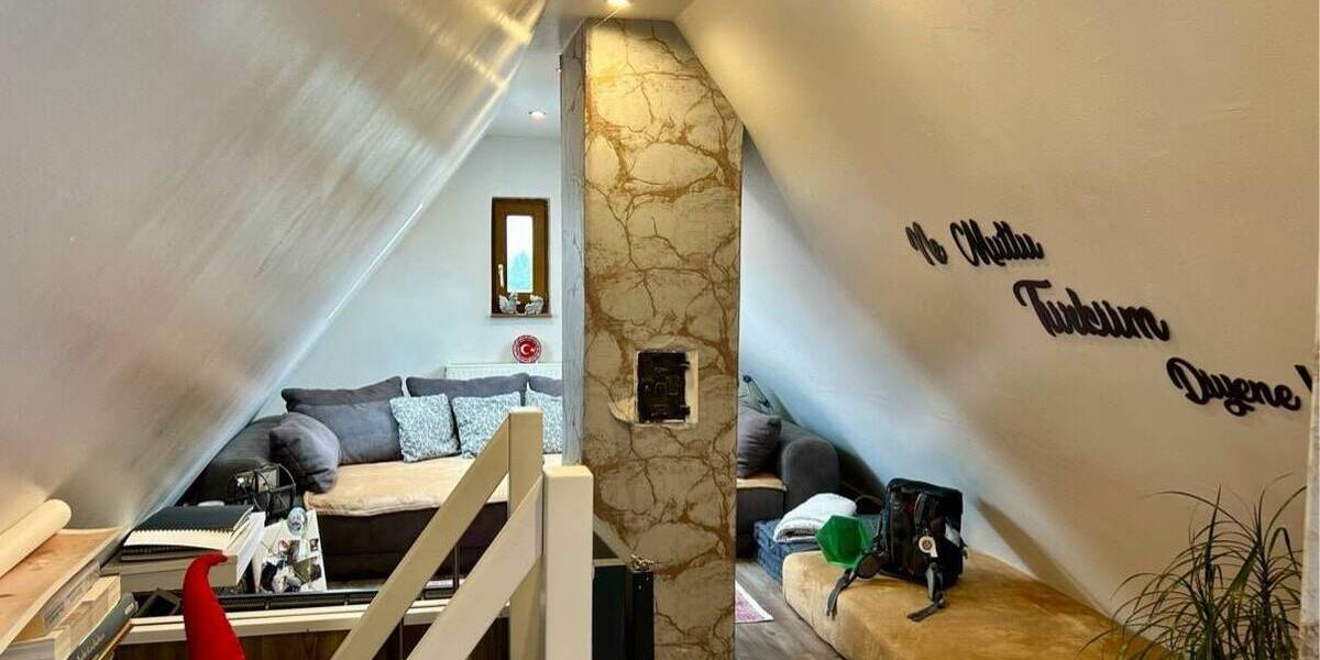 Einfamilienhaus Burghaslach - 6 Zimmer, 114 m&sup2;, 349.000&euro; | Angebot:25671202