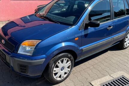 Ford Fusion 215.000 km 1.999 &euro; Forchheim 91301