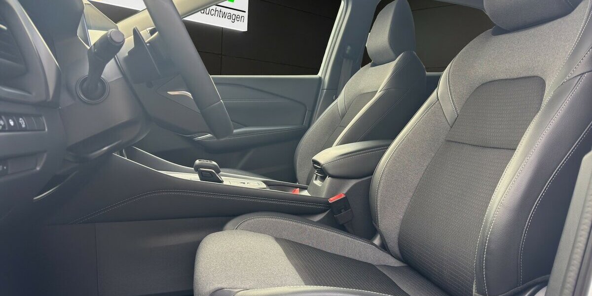 Nissan Qashqai N-Connecta XTronic *Navi/LED/Kamera360/PDC 17.447 km 25.980 &euro; Bamberg 96052