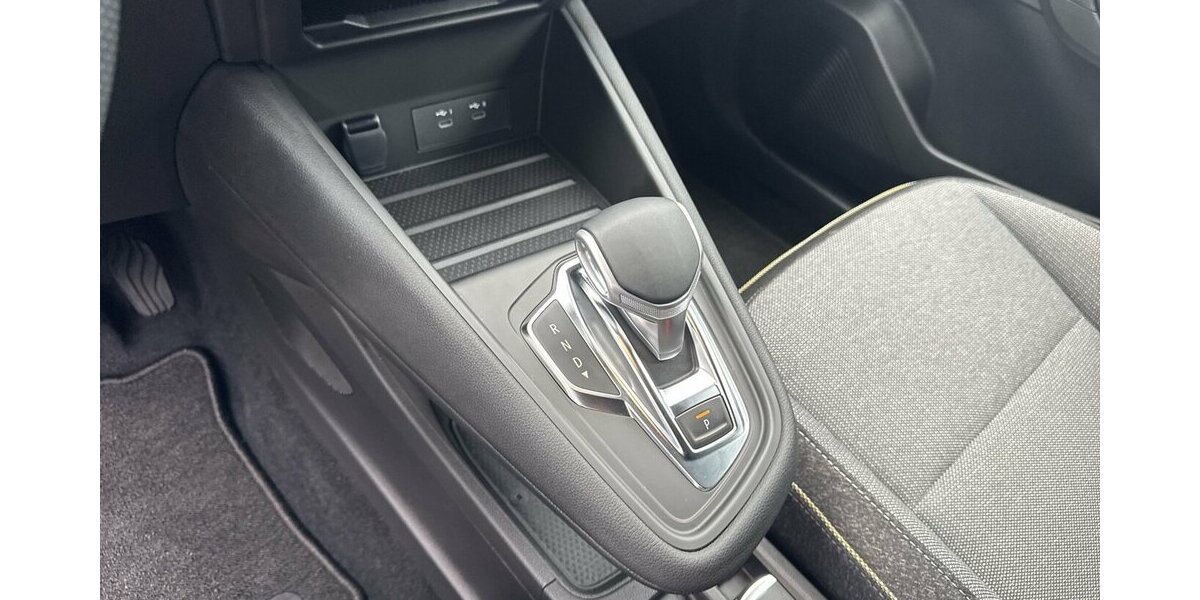 Renault Captur Techno 1.3 TCE EDC-Automatik *Kamera/Navi-A 6.685 km 24.980 &euro; Bamberg 96052