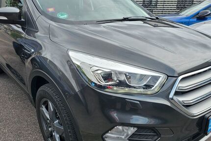 Ford Kuga 52.000 km 14.499 &euro; Knetzgau 97478