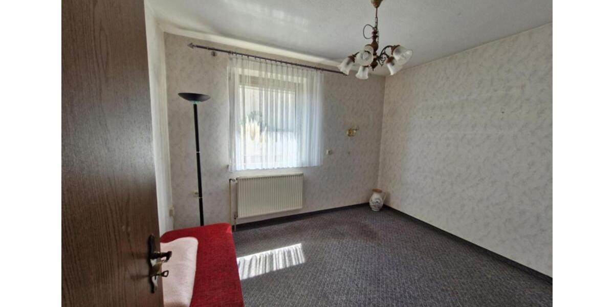 Mehrfamilienhaus, Wohnhaus Hausen - 10 Zimmer, 268 m&sup2;, 680.000&euro; | Angebot:22627182