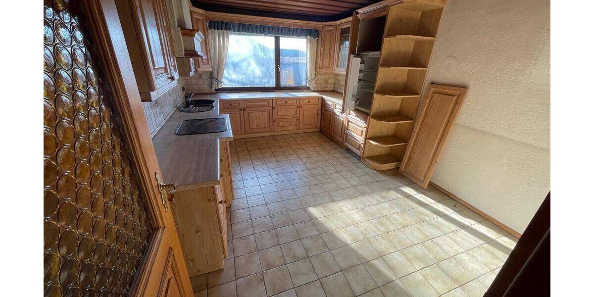 Mehrfamilienhaus, Wohnhaus Burgebrach - 9 Zimmer, 759 m&sup2;, 385.000&euro; | Angebot:26155334