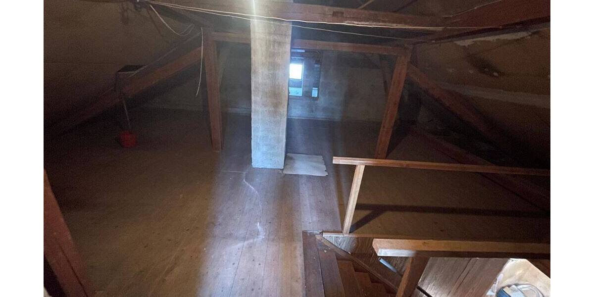 Mehrfamilienhaus, Wohnhaus Burgebrach - 9 Zimmer, 759 m&sup2;, 385.000&euro; | Angebot:26155334