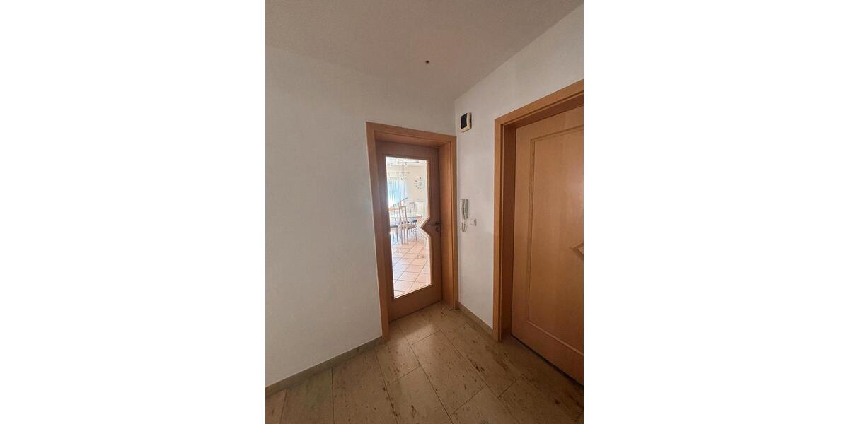 Etagenwohnung Eltmann - 6 Zimmer, 160 m&sup2;, 1.200&euro; | Angebot:26395880