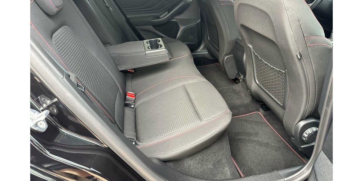 Ford Focus Turnier ST-Line X *AHK//Head-up/Navi/SHZG/PD 7.956 km 23.780 &euro; Bamberg 96052