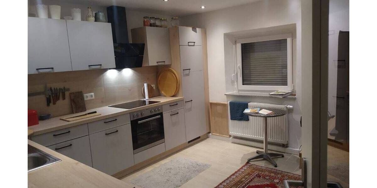 Einfamilienhaus Stegaurach - 8 Zimmer, 184 m&sup2;, 1.450&euro; | Angebot:26289657